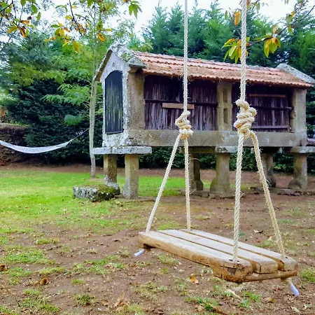 Antique In Galicia With Private Swimming Pool 別荘